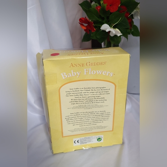 NIB Anne Geddes Daffodil 🌼 Doll 9" - Picture 7 of 9